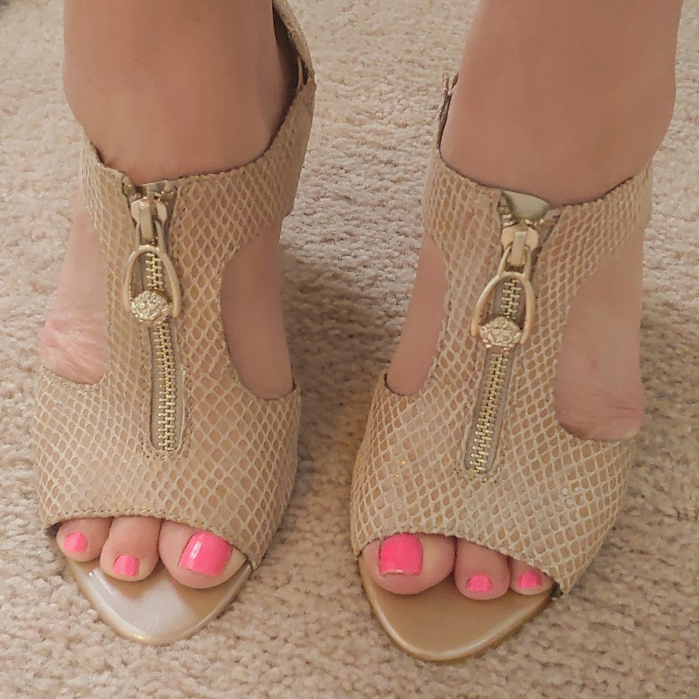 Ann Klein shoes size 71/2